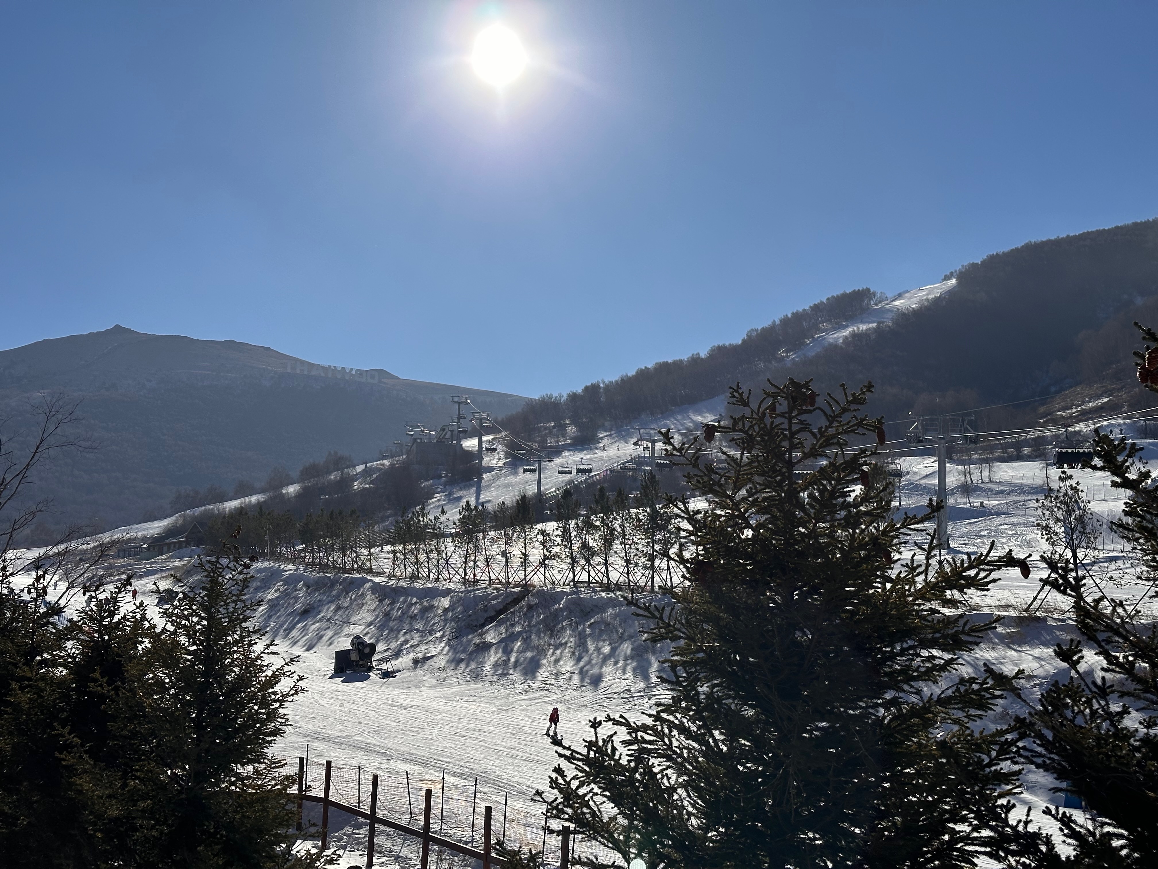 A view of the slopes at Thaiwoo.